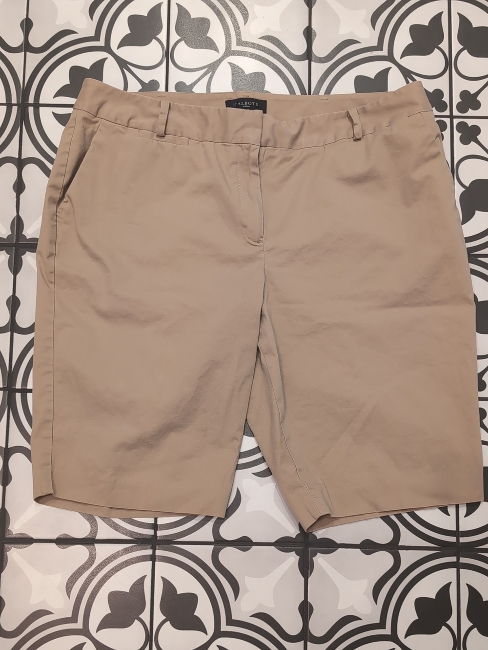 Talbots Beige Bermuda Shorts - Classic Mid-Length